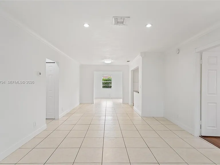4151 SW 56th Ave — Photo 10