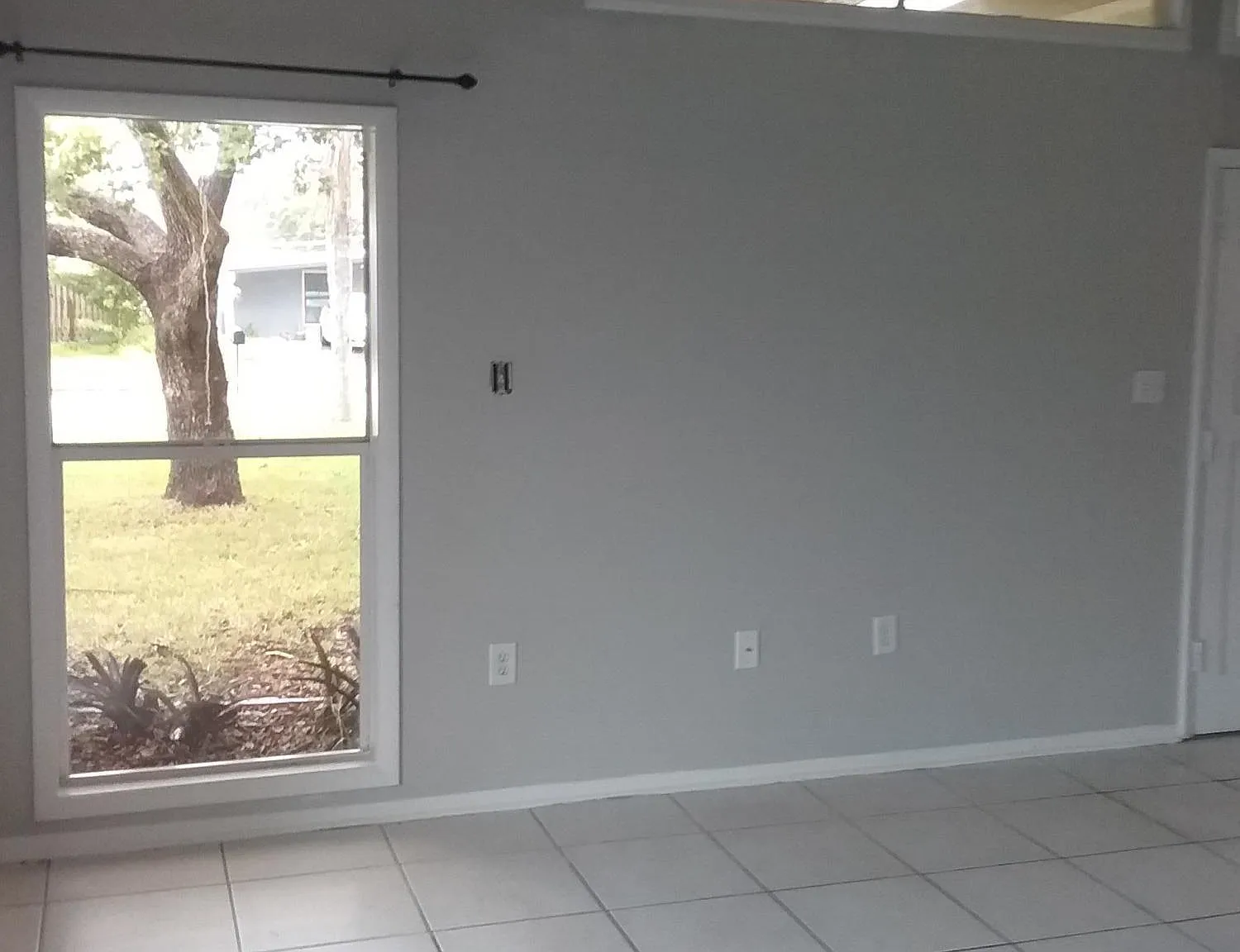 3 bed, 1.5 bath, 1144 sqft, $2,200 — Photo 4