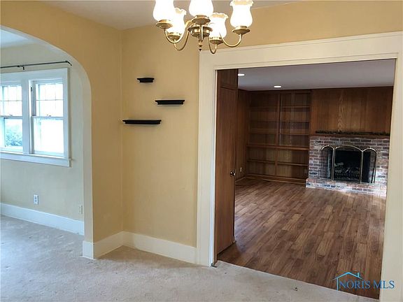 3rd image of 408 E 5th St