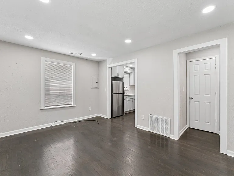 1314 S Emery St — Photo 20