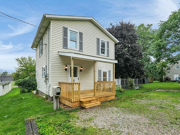 3rd image of 63 Yardner St