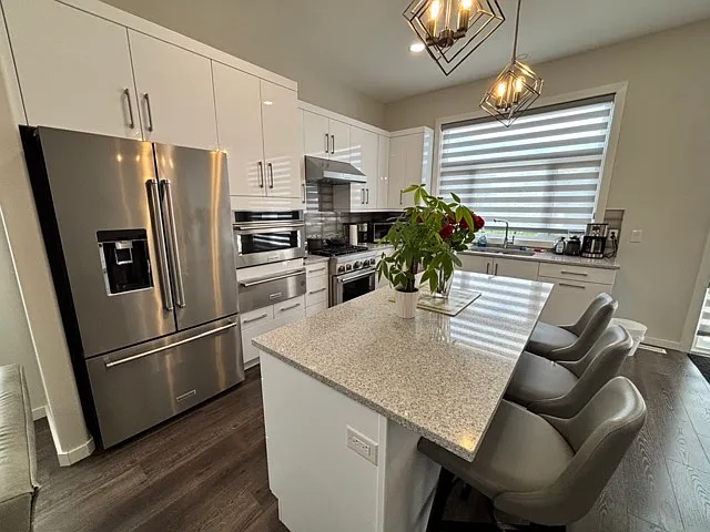 47 Bakersfield Court — Photo 2