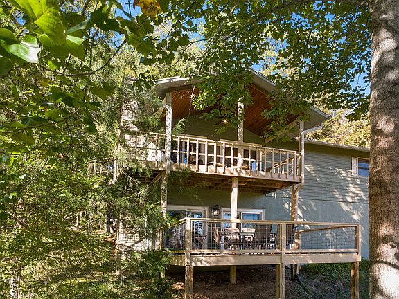 4th image of 519 Tanasi Ln