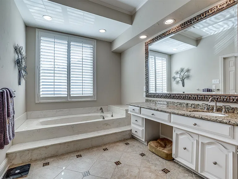 5604 Covehaven Dr — Photo 23