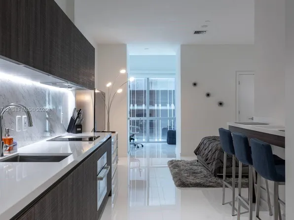 851 NE 1st Ave Unit 503, Miami, FL 33132