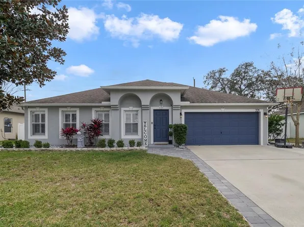 221 Grouse Ln, Chuluota, FL 32766