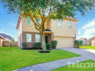 1015 Blair Field Ln, Fresno, TX 77545