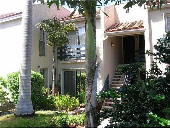 2nd image of 5260 NE 6th Ave APT A
