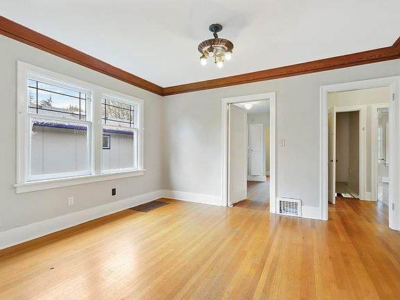 5th image of 343 NE 56th St