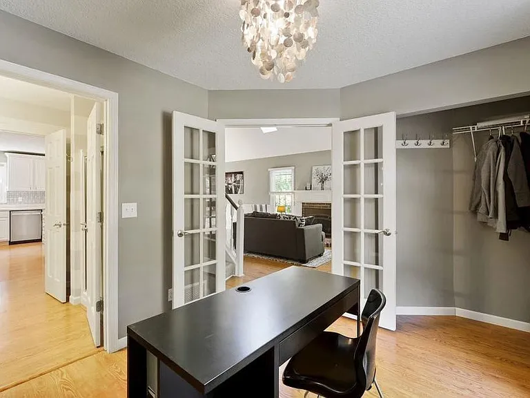 8816 Knollwood Dr — Photo 5