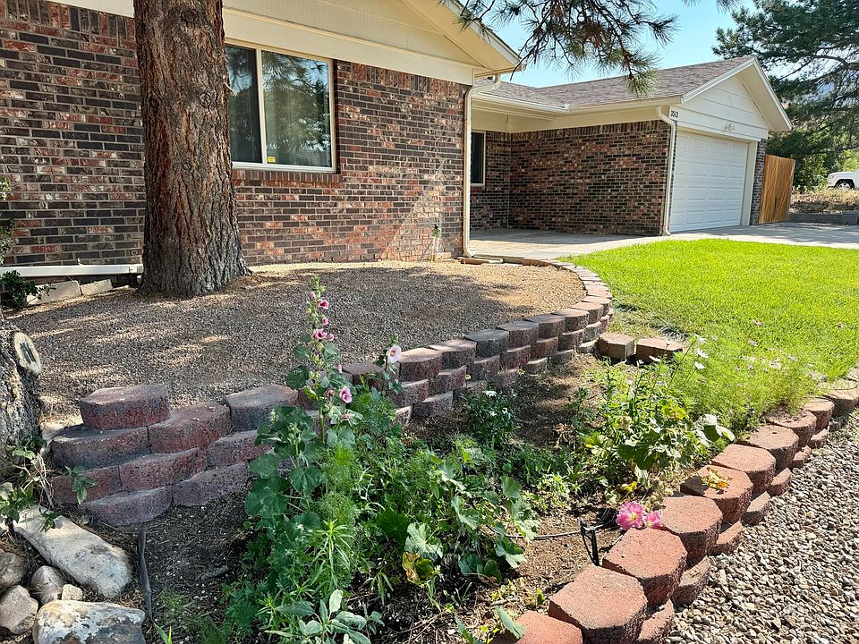 1st image of 3513 Singapore Cir NE