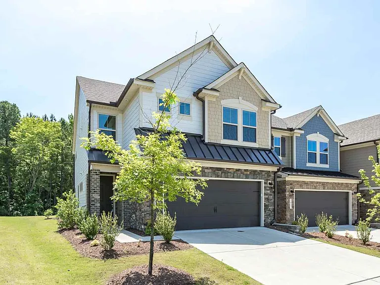 1405 Catch Fly Ln — Photo 2