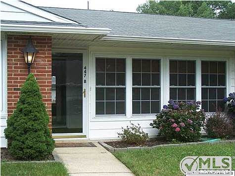 1st image of 447B Cheshire Ct