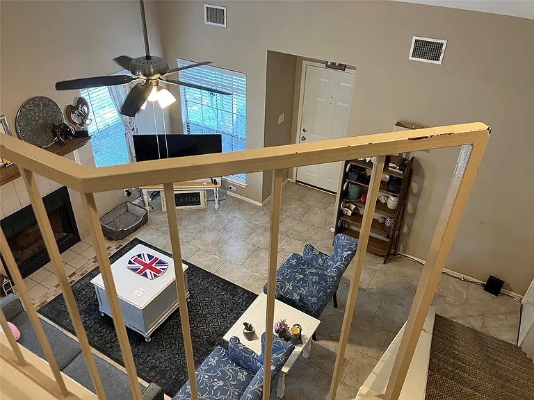 904 Cottonwood Cv — Photo 17