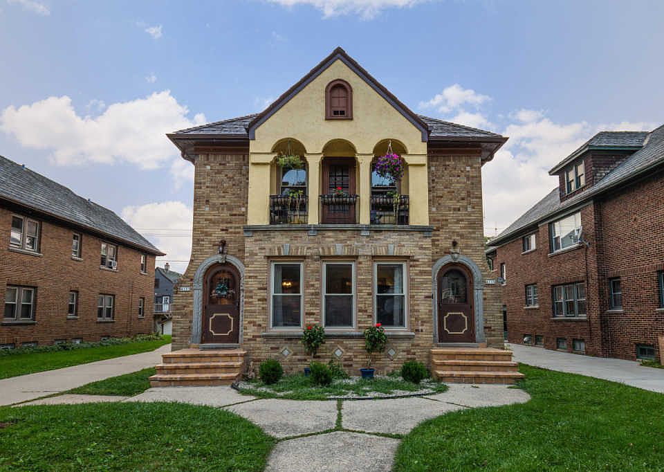 1st image of 4133 N Bartlett Ave #4135