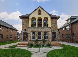 4133 N Bartlett Ave #4135, Milwaukee, WI 53211