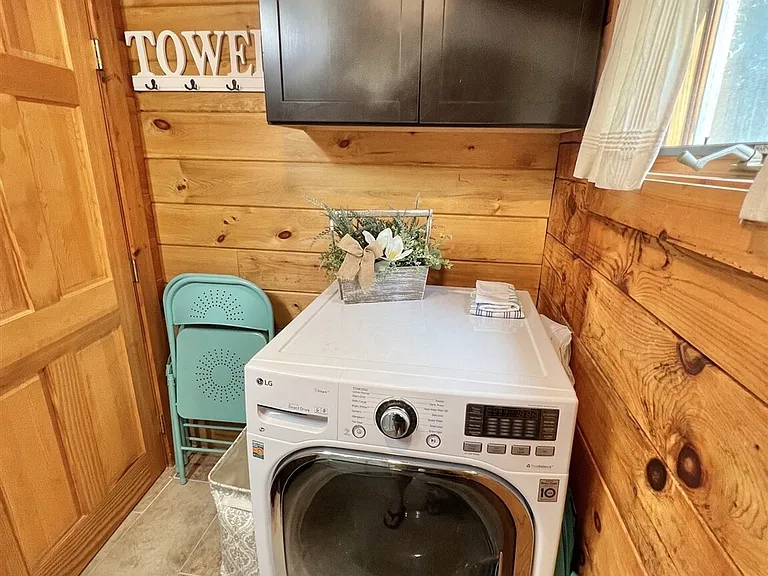 Laundry Room Cabinet