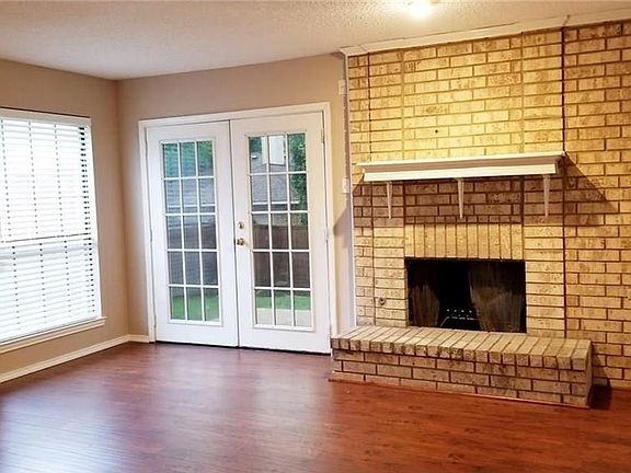4th image of 4540 Boston Dr