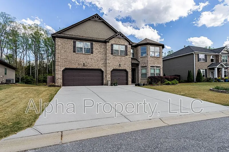 Building Photo - 208 Meritta Trl