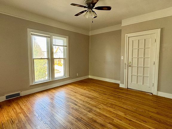 2nd image of 314 Cherry St SE APT 2