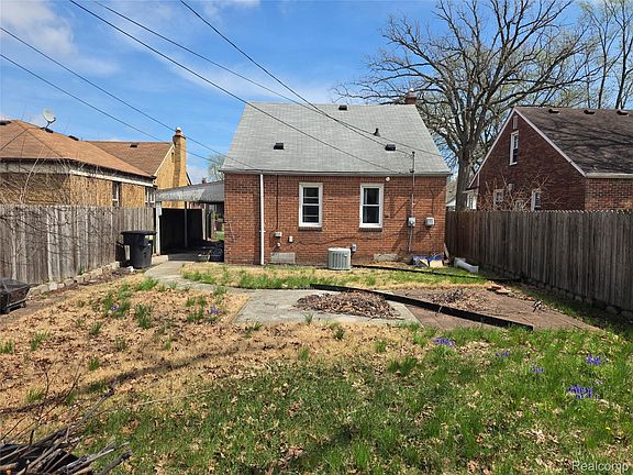 4th image of 19491 Ilene St