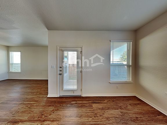 3rd image of 320 Aspen Waters