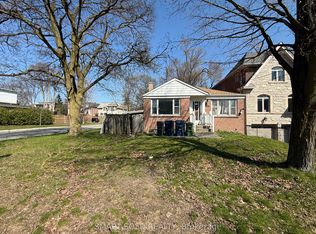 204 Cameron Ave, Toronto, ON M2N1E5