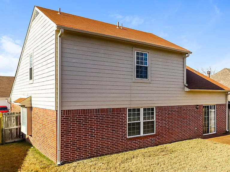 1024 Scofield Dr — Photo 17