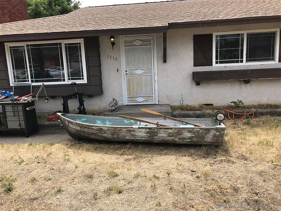 1st image of 1315 Manor Dr #17