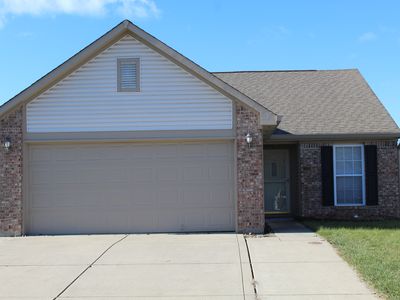 688 Hollowood Ln, Avon, IN, 46123