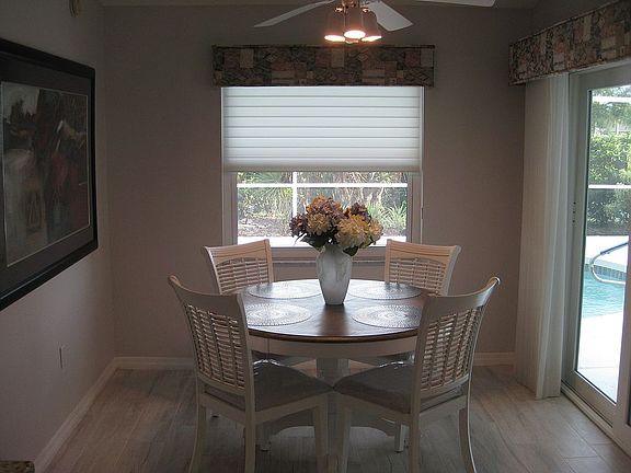 Breakfast Nook