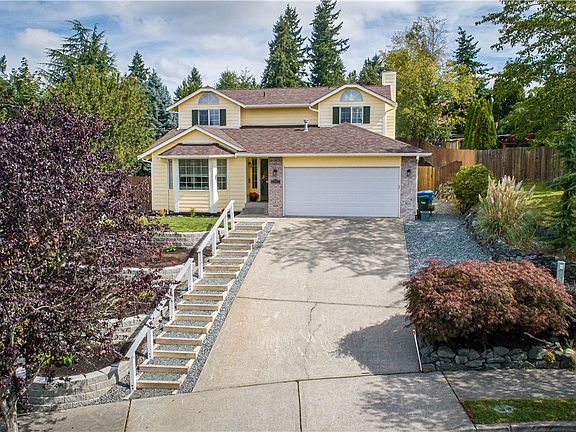 2nd image of 3235 30th St SE