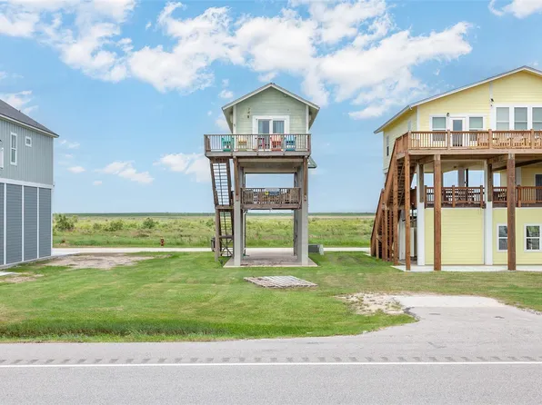 2433 Audubon Ave, Gilchrist, TX 77617