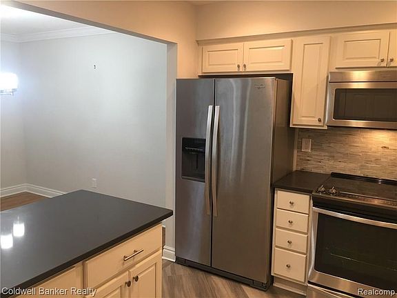 3rd image of 1111 N Old Woodward Ave Unit 8