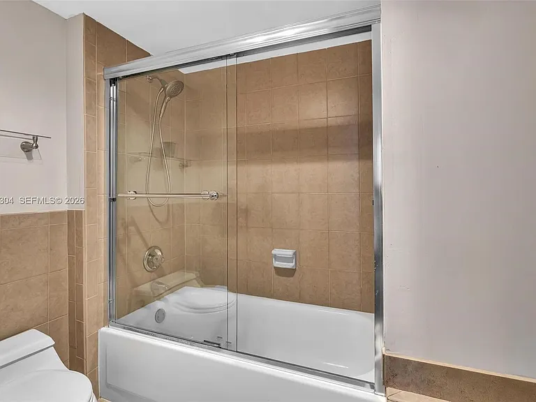 3375 N Country Club Dr #905 — Photo 23