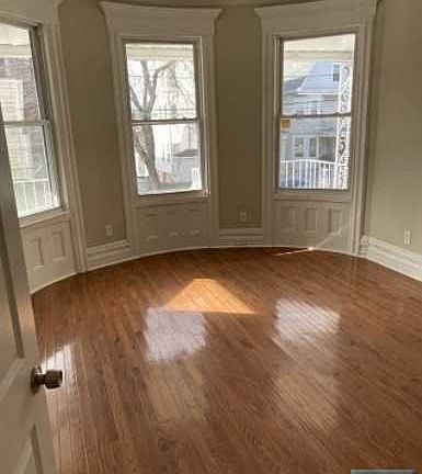 2nd image of 269-271 Parker St Floor 3