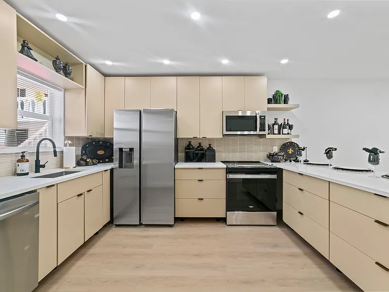 4812 NE 23rd Ave #3 — Photo 13