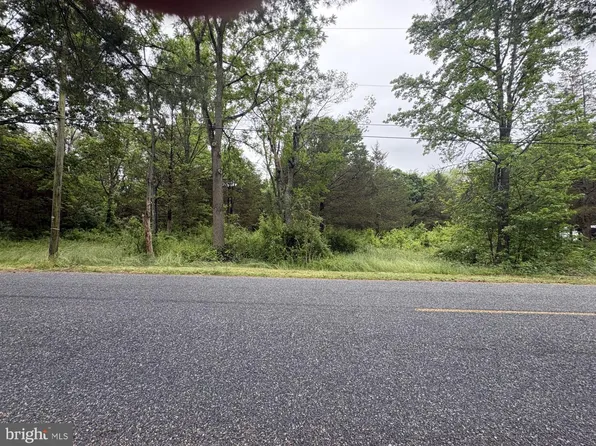 445 Three Bridge Rd, Newfield, NJ 08344