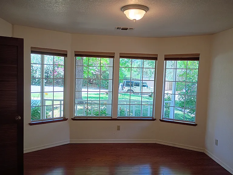 8071 Livorna Way — Photo 12