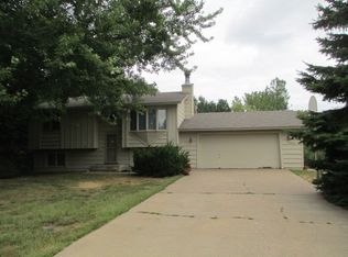 5502 Feather Ct, White Bear Township, MN 55110