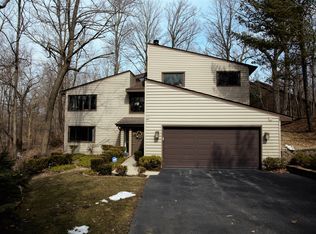 22 Woodland Gln, Park Forest, IL 60466