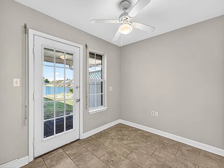 114 Lakeridge Dr — Photo 31