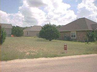 126 Stone Ridge Dr, Fredericksburg, TX 78624