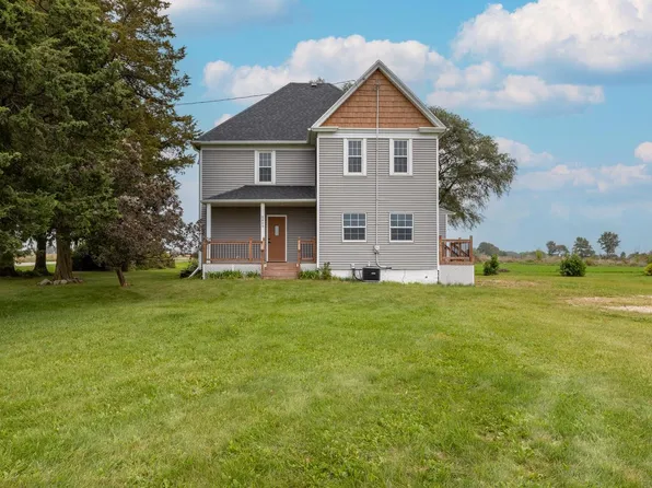 5809 St Anthony ROAD, West Bend, WI 53090