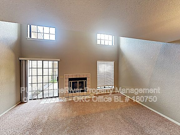 3rd image of 1821 Hunters Ridge Rd