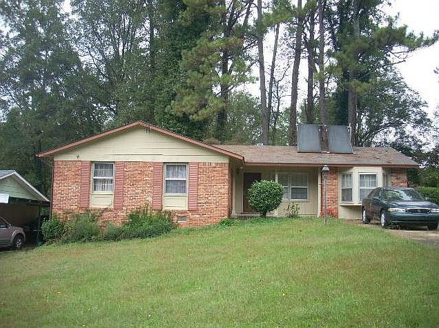 1st image of 3652 Bishop Dr