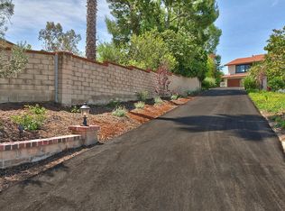 2096 E McCrea Rd, Thousand Oaks, CA 91362