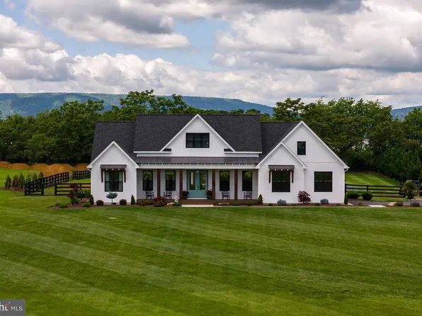 536 Vista View Rd, Stanley, VA 22851