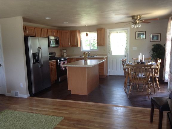 4th image of 430 Presque Isle Dr
