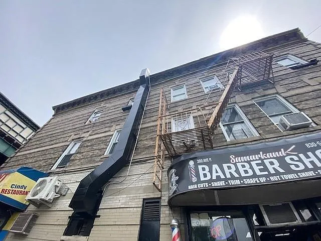 1806 McDonald Ave photo 1